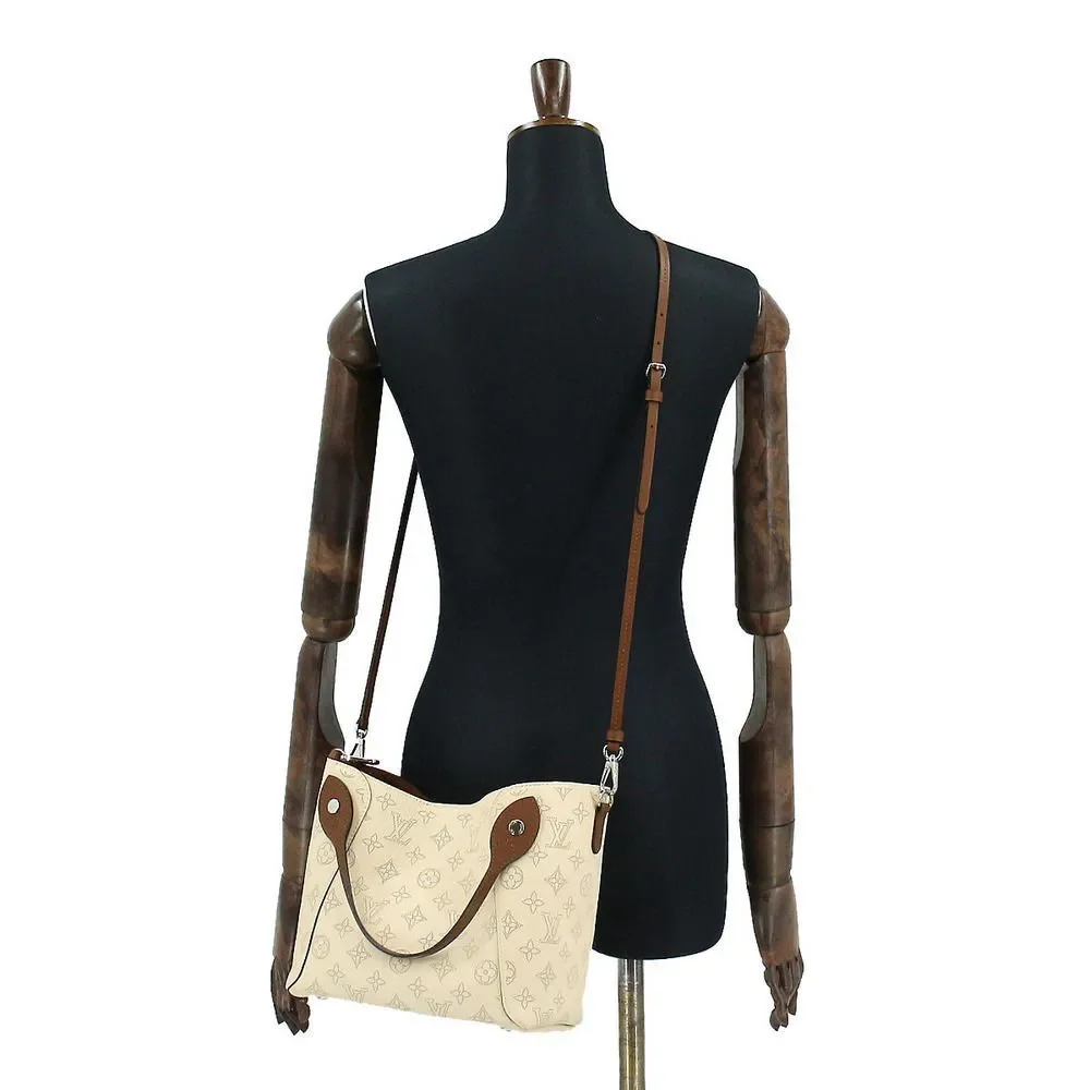 Louis Vuitton Mahina Hina PM Shoulder Bag Leather Claim Crème
